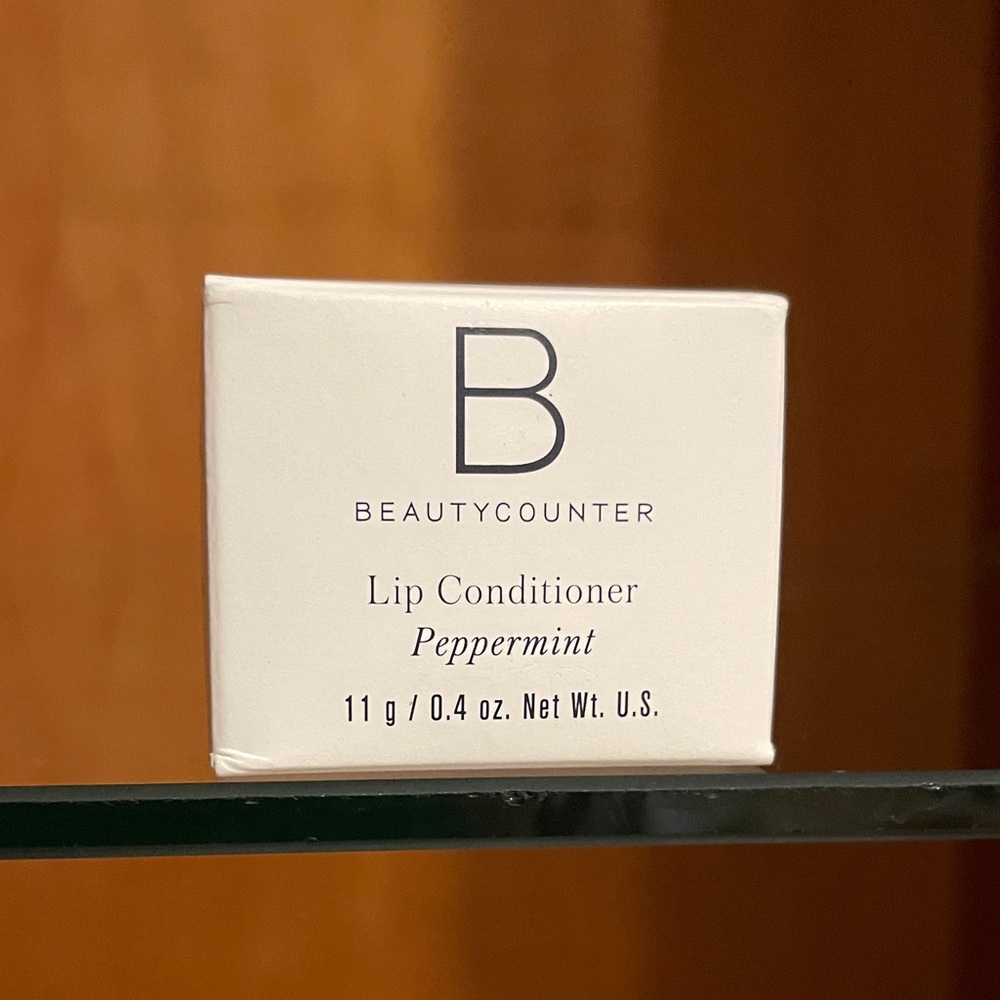 NIB BeautyCounter Peppermint Lip Conditioner
Never unboxed/fully sealed
11g